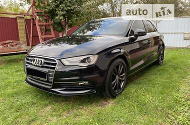 Седан Audi A3 2013 в Вінниці