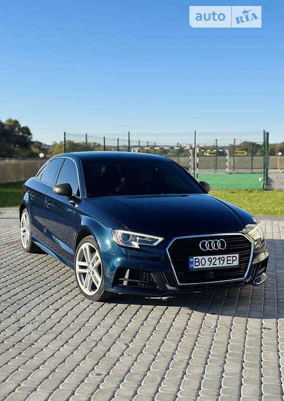 Седан Audi A3 2017 в 