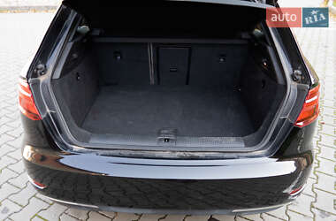 Хэтчбек Audi A3 2017 в 
