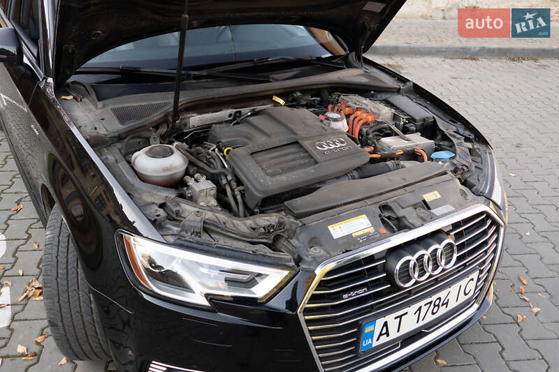 Хэтчбек Audi A3 2017 в Ивано-Франковске