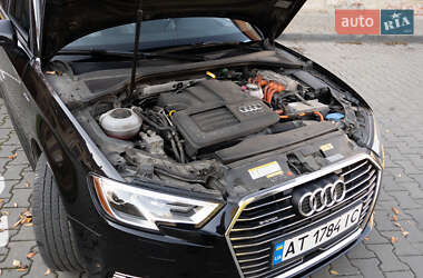 Хэтчбек Audi A3 2017 в 