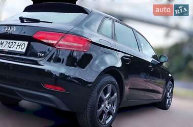 Хэтчбек Audi A3 2018 в Житомире