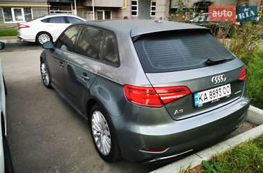 Хетчбек Audi A3 2017 в 