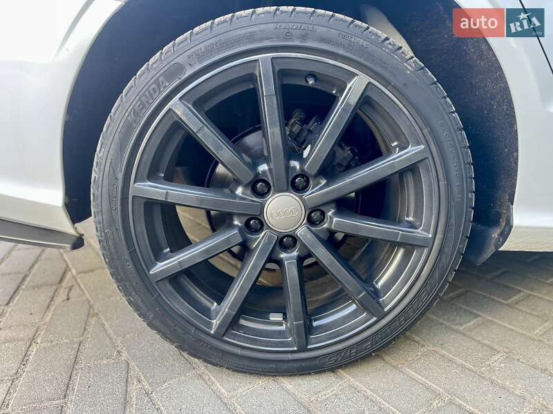 Седан Audi A3 2014 в Львове