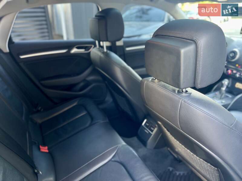 Седан Audi A3 2014 в Львове