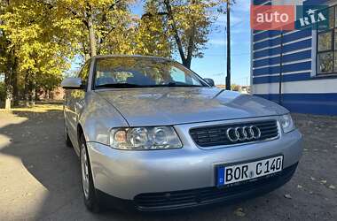 Хетчбек Audi A3 2000 в Лебедині