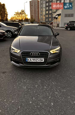 Седан Audi A3 2016 в Киеве