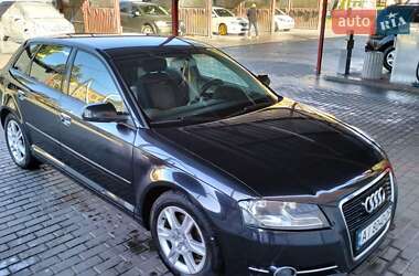 Хэтчбек Audi A3 2010 в 