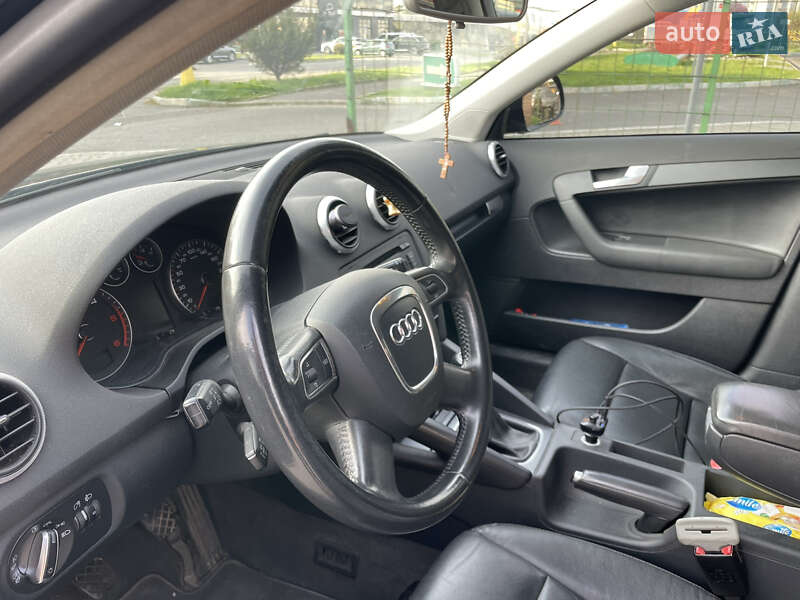 Хэтчбек Audi A3 2009 в Ужгороде