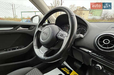 Хэтчбек Audi A3 2013 в 