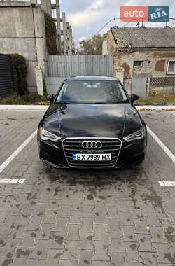 Седан Audi A3 2014 в Вишневом