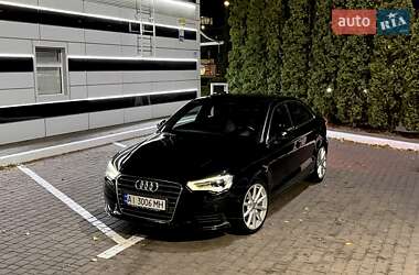 Седан Audi A3 2015 в Киеве