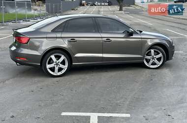 Седан Audi A3 2015 в 