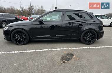 Хэтчбек Audi A3 2017 в Киеве