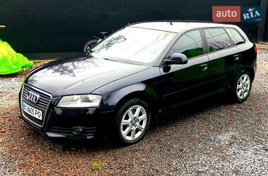 Хэтчбек Audi A3 2009 в 