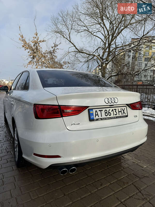 Седан Audi A3 2016 в Івано-Франківську