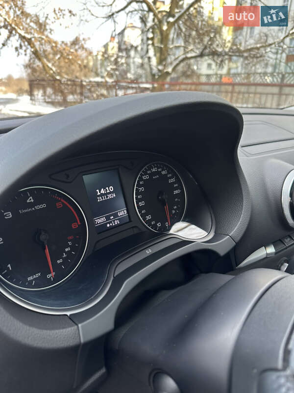 Седан Audi A3 2016 в Івано-Франківську