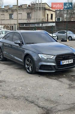 Седан Audi A3 2017 в Запоріжжі