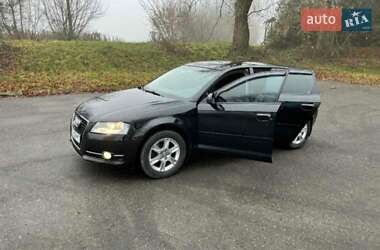 Хэтчбек Audi A3 2010 в 