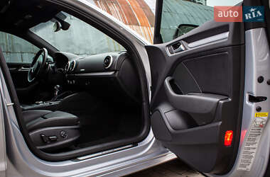 Хэтчбек Audi A3 2015 в 