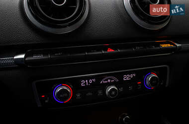Хэтчбек Audi A3 2015 в 