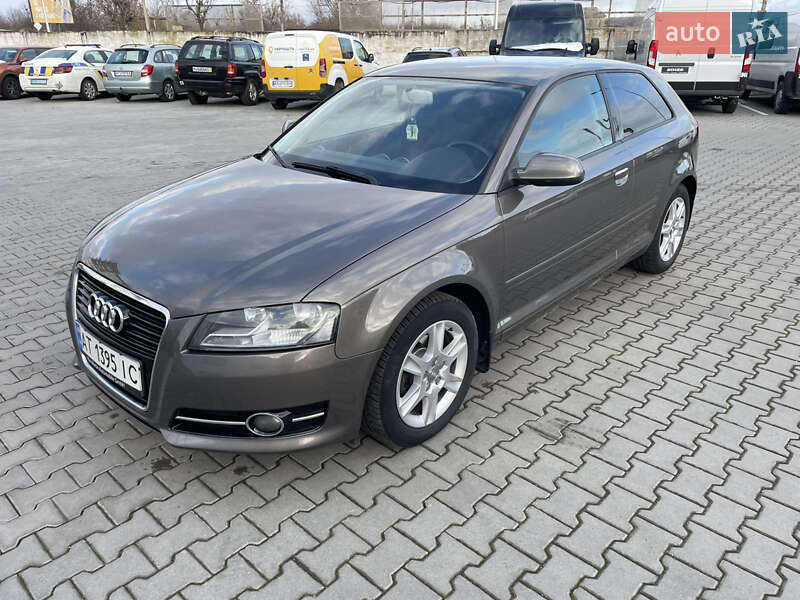 Хэтчбек Audi A3 2011 в Ивано-Франковске