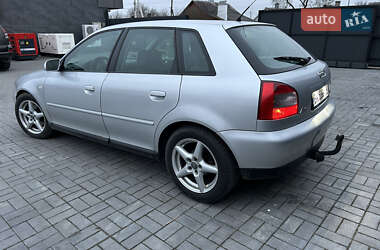 Хетчбек Audi A3 2001 в Костопілі