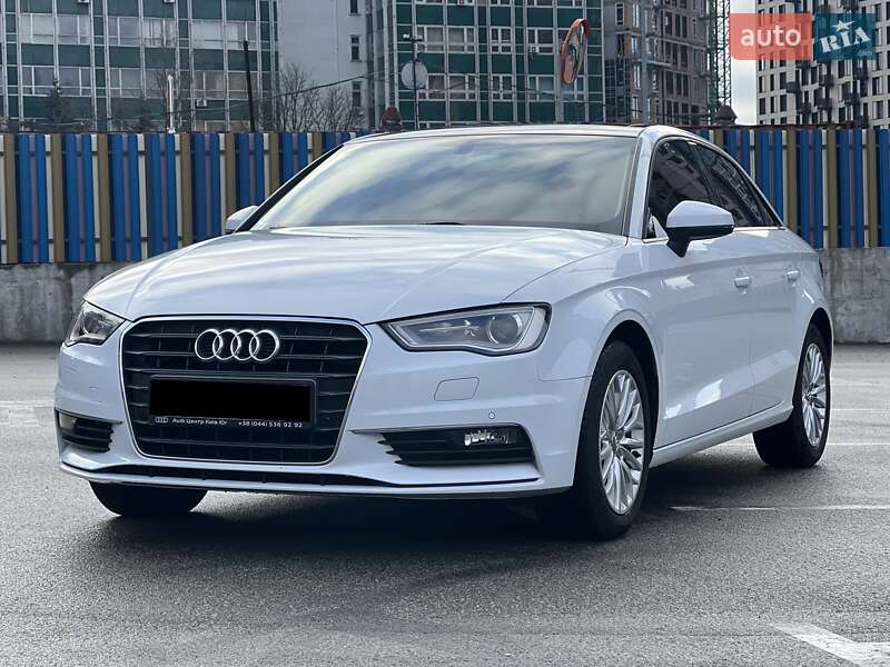 Седан Audi A3 2016 в Києві