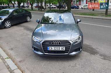 Седан Audi A3 2016 в Черкасах