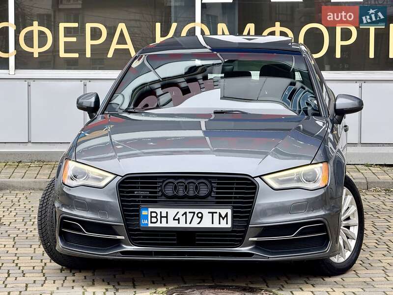 Хэтчбек Audi A3 2016 в Одессе