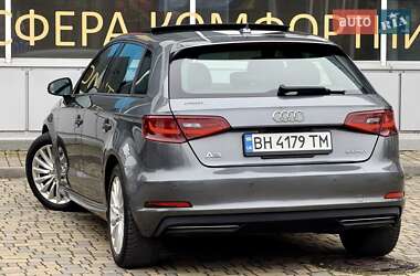 Хетчбек Audi A3 2016 в Одесі