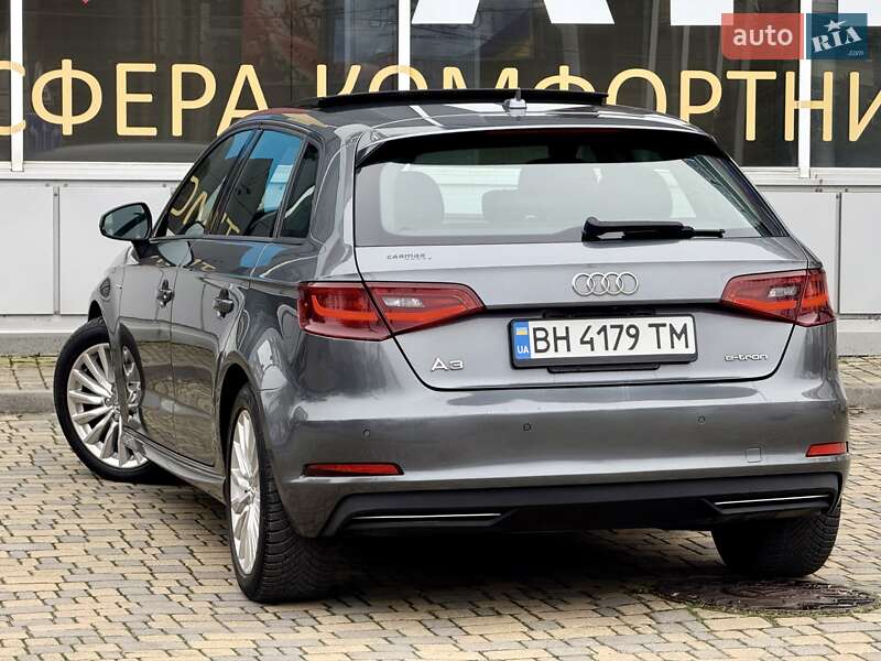 Хэтчбек Audi A3 2016 в Одессе