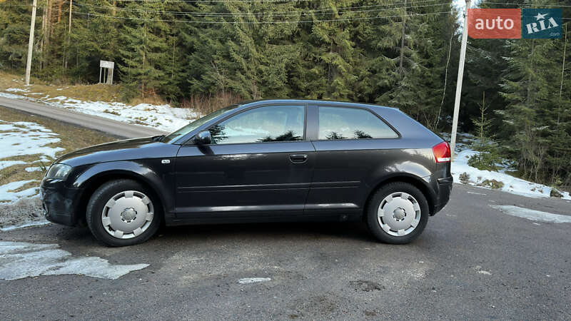 Хетчбек Audi A3 2004 в Долині