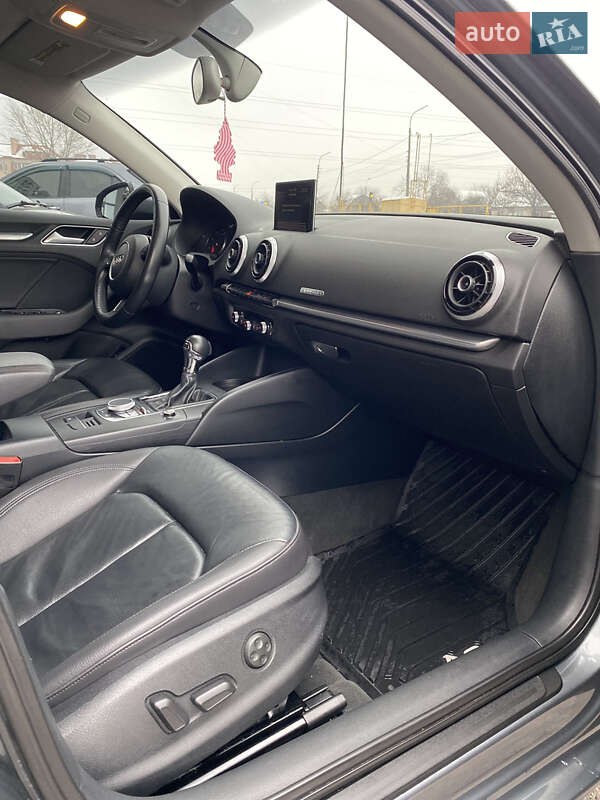 Седан Audi A3 2014 в Киеве