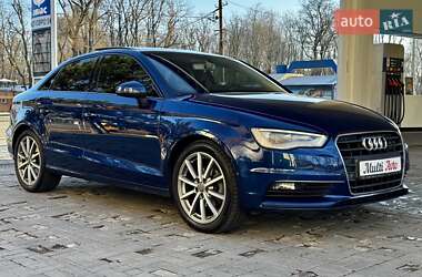 Седан Audi A3 2015 в Дніпрі