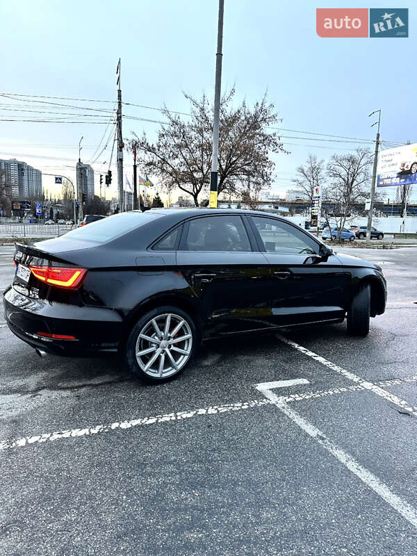Седан Audi A3 2015 в Киеве