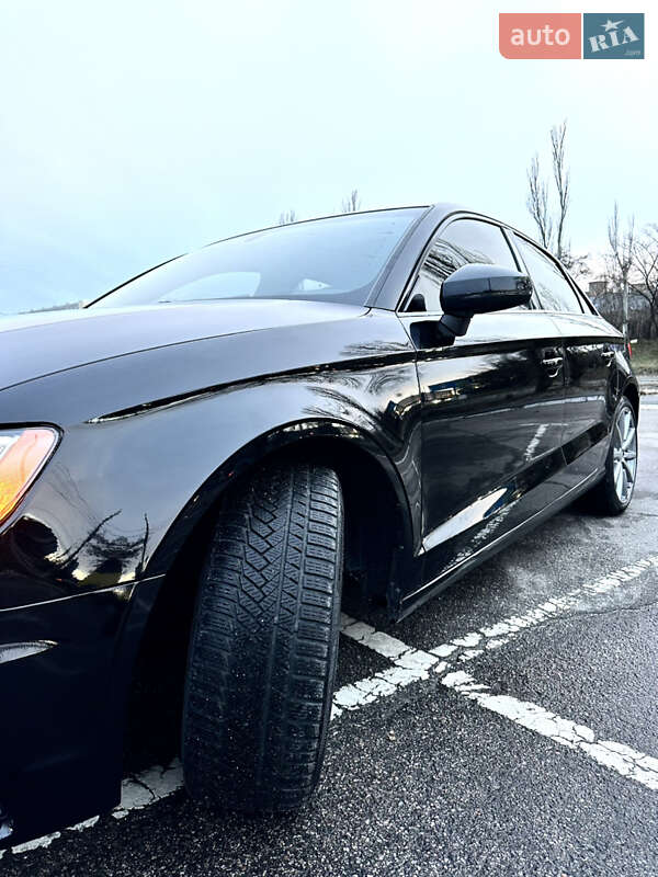 Седан Audi A3 2015 в Киеве