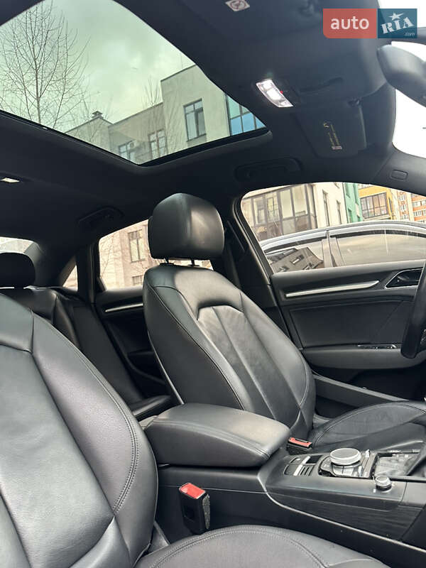 Седан Audi A3 2015 в Киеве