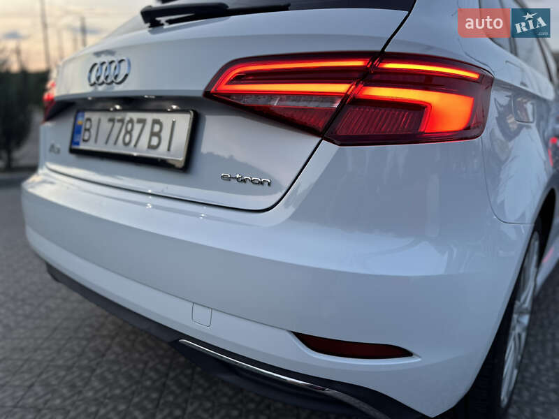 Хетчбек Audi A3 2017 в Полтаві фото 26 Хетчбек Audi A3 2017 в Полтаві