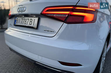 Хэтчбек Audi A3 2017 в 
