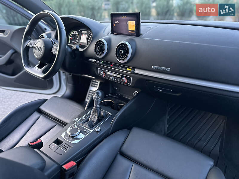 Хетчбек Audi A3 2017 в Полтаві фото 45 Хетчбек Audi A3 2017 в Полтаві