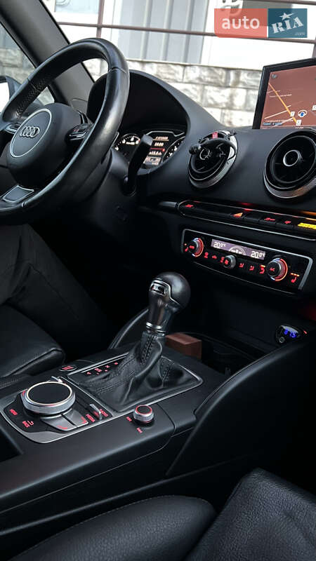 Кабриолет Audi A3 2014 в Полтаве