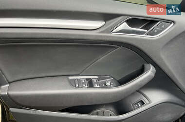 Седан Audi A3 2016 в 