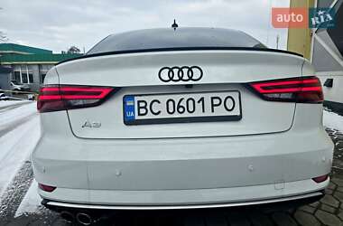 Седан Audi A3 2018 в Львові