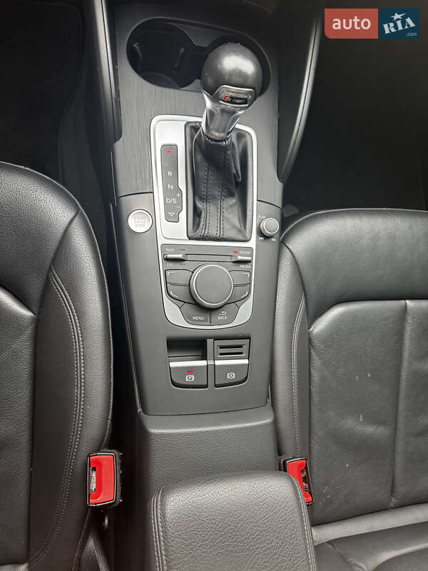 Седан Audi A3 2016 в Одессе
