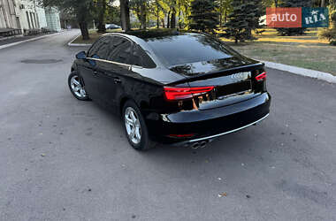 Седан Audi A3 2017 в 