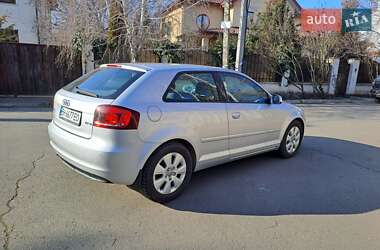 Хетчбек Audi A3 2011 в 