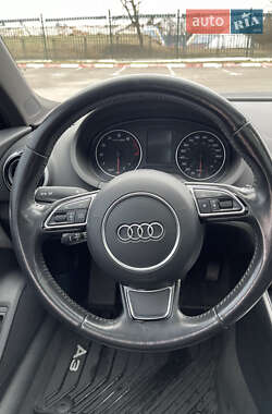 Седан Audi A3 2016 в 