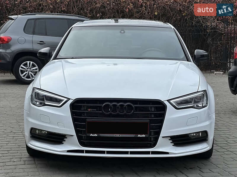 Седан Audi A3 2015 в 