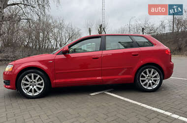 Хэтчбек Audi A3 2010 в 